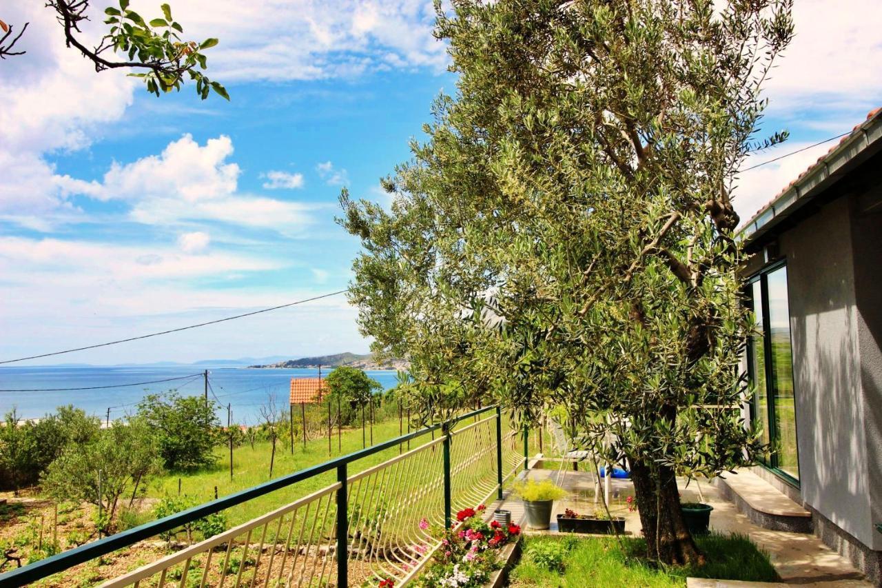 Holiday Home Jozo Омиш Экстерьер фото