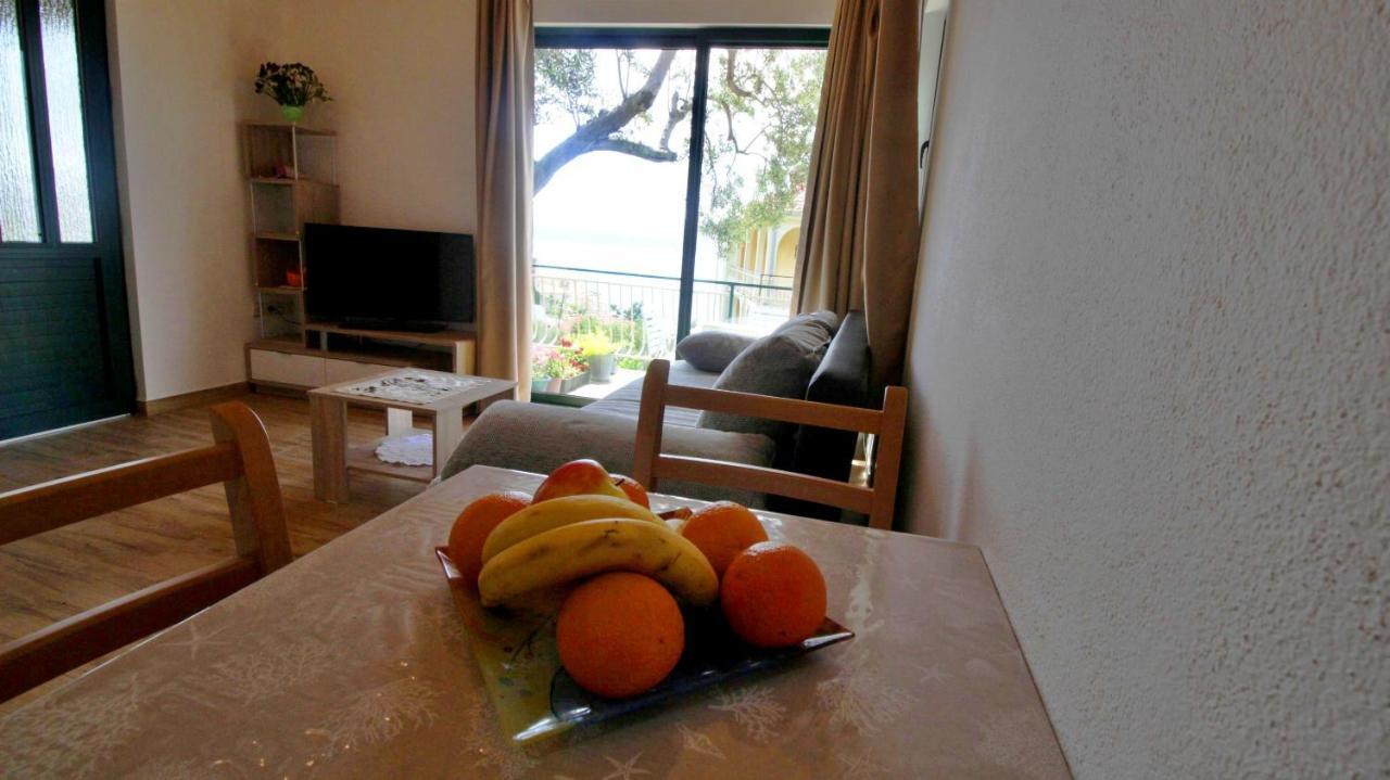 Holiday Home Jozo Омиш Экстерьер фото
