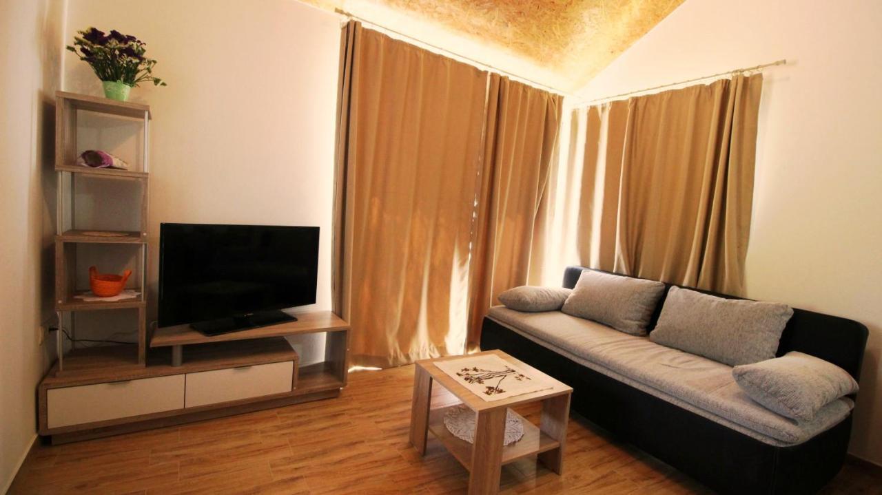 Holiday Home Jozo Омиш Экстерьер фото