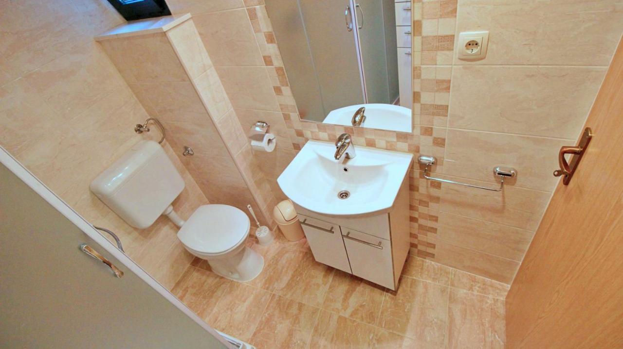 Holiday Home Jozo Омиш Экстерьер фото