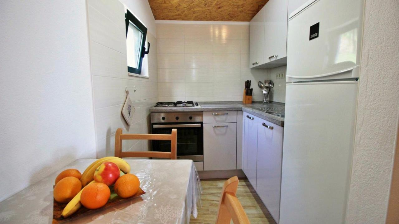 Holiday Home Jozo Омиш Экстерьер фото